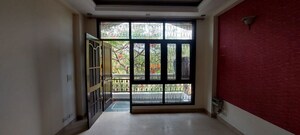 Room in 3 BHK Builder Floor at Sarvodaya Enclave – for Rent
