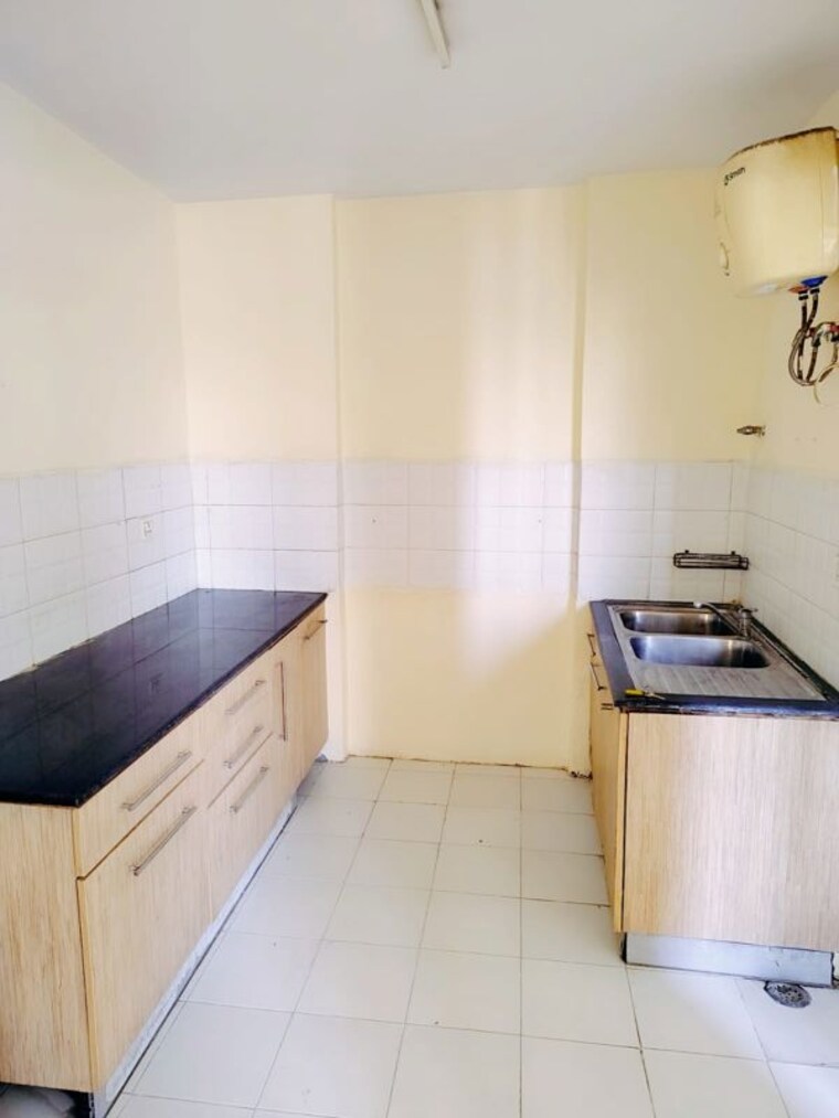 Kitchen, piyush-heights 2 Bedroom 800 Sq.Ft. Apartment In Sector 89 Faridabad 10307418