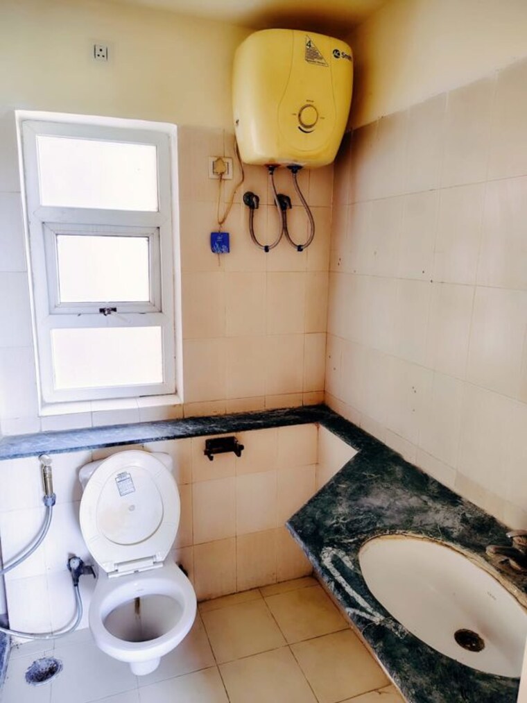 Bathroom, piyush-heights 2 Bedroom 850 Sq.Ft. Apartment In Sector 89 Faridabad 10307420