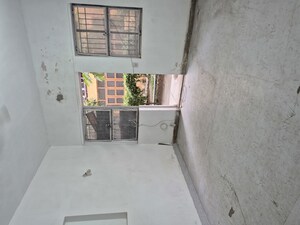 Balcony in 2.5 BHK Apartment at Mayur Vihar – for Rent