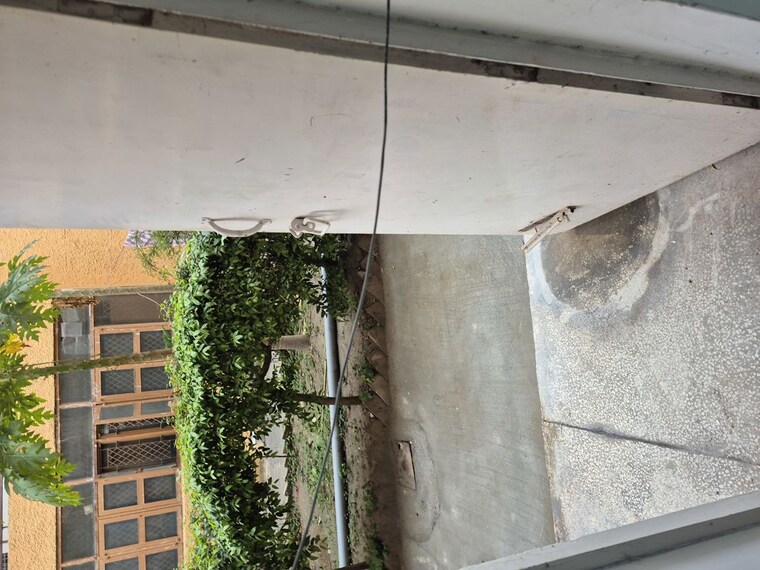 Balcony, mayur vihar 2.5 Bedroom 1050 Sq.Ft. Apartment In Mayur Vihar Delhi 10307419