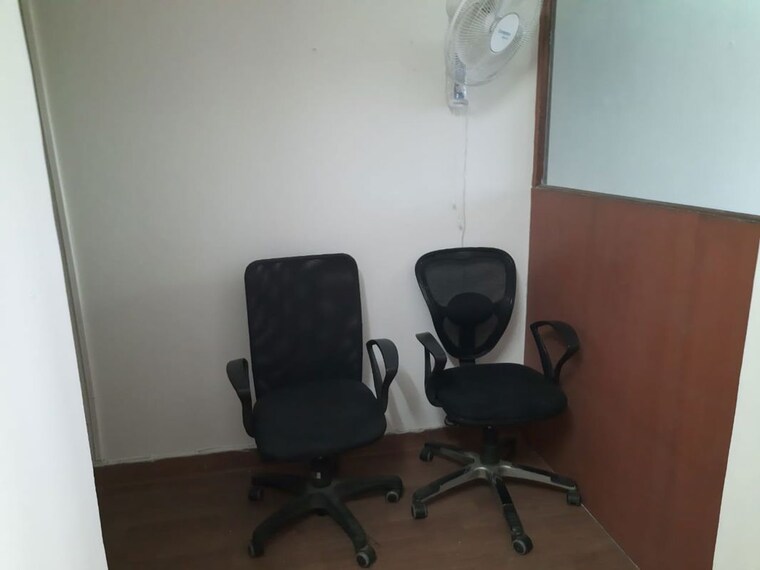 Team Area, sector 18 Commercial Office Space 287 Sq.Ft. In Sector 18 Noida 10307443