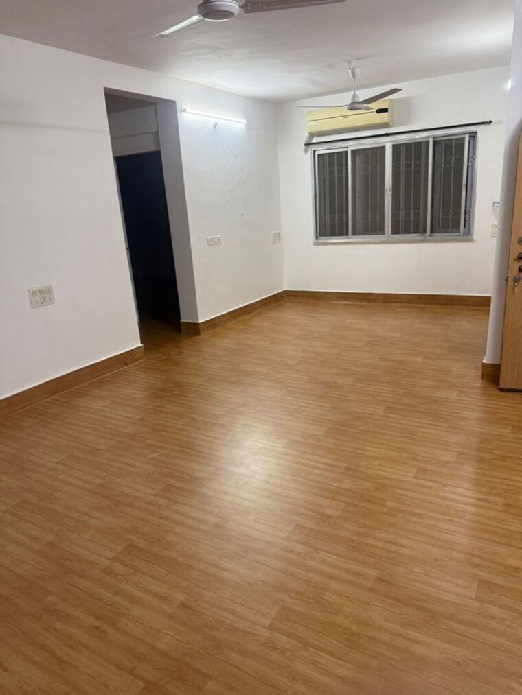 Room, santacruz west 2 Bedroom 700 Sq.Ft. Apartment In Santacruz West Mumbai 10307433