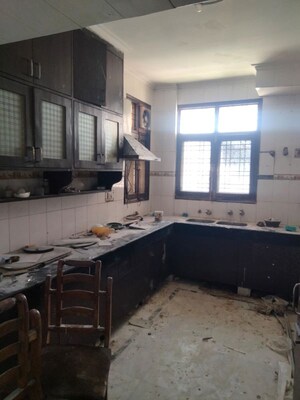 Kitchen in 2 BHK Apartment at Vastu Apartments, Sector 55 – for Rent