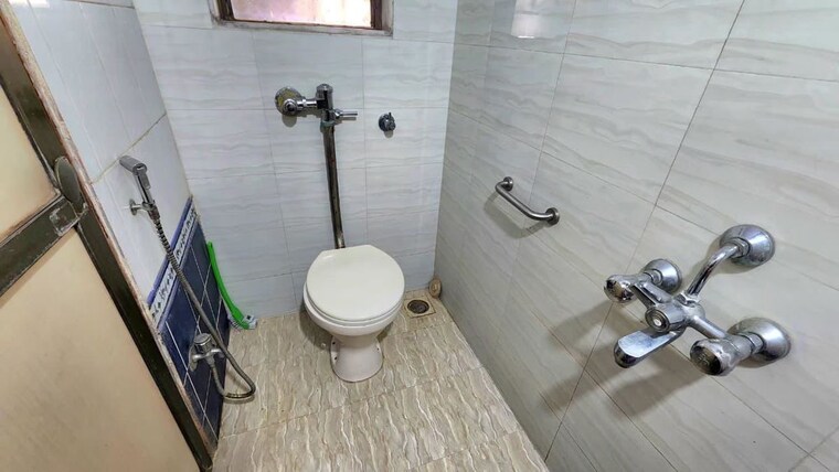 Bathroom, neelam-nagar-chs-mulund 1 Bedroom 392 Sq.Ft. Apartment In Mulund East Mumbai 10307489