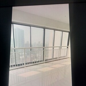 Room in 2 BHK Apartment at Dynamix Divum, Malad East – for Rent