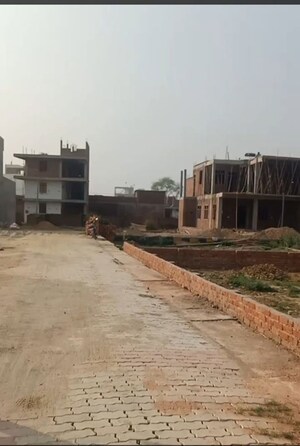  Plot – Exterior View View at Yahiyaganj - for Sale