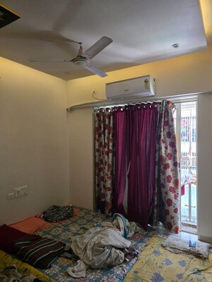 Bedroom in 3 BHK Apartment at Khar West – for Rent