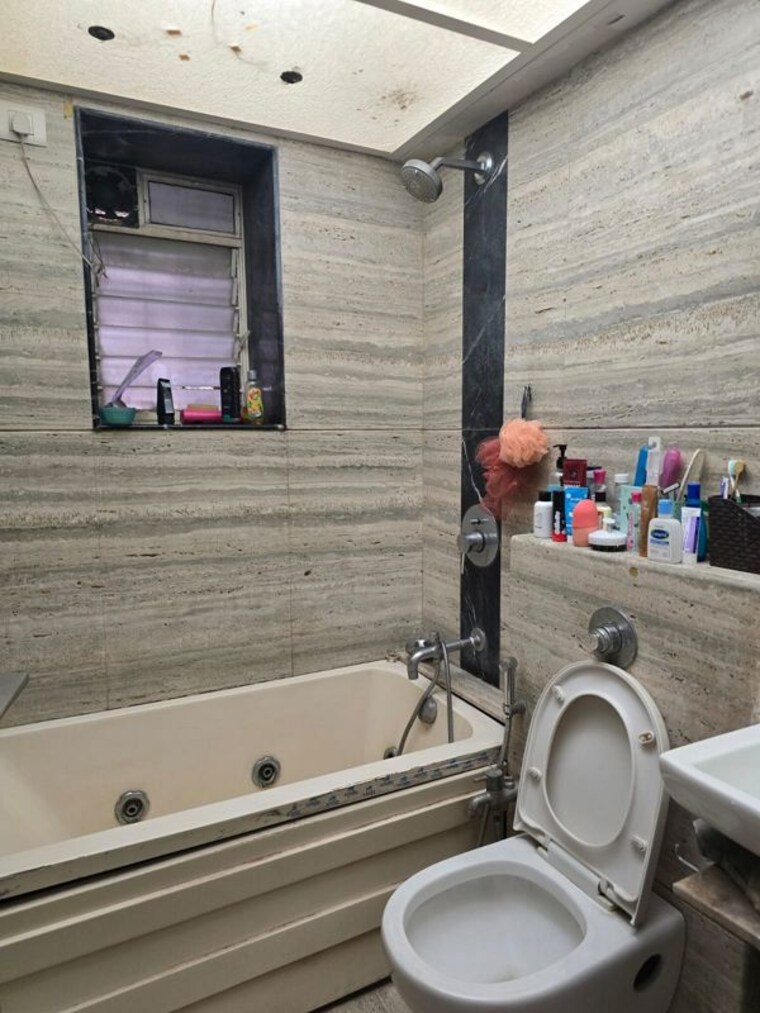 Balcony, khar west 3 Bedroom 1100 Sq.Ft. Apartment In Khar West Mumbai 10307517