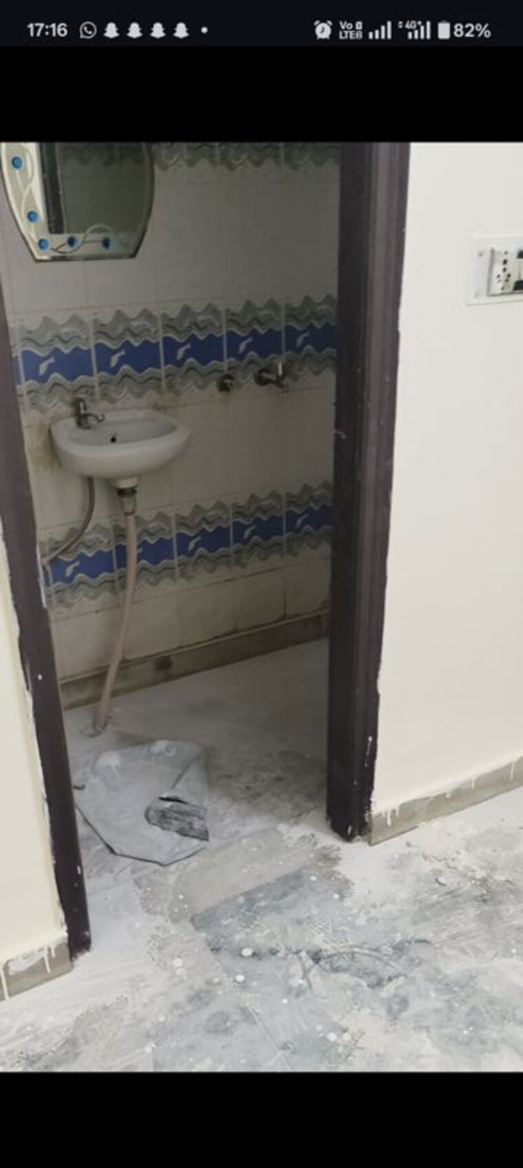 Bathroom, govindpuri 3 Bedroom 120 Sq.Ft. Builder Floor In Govindpuri Delhi 10307549