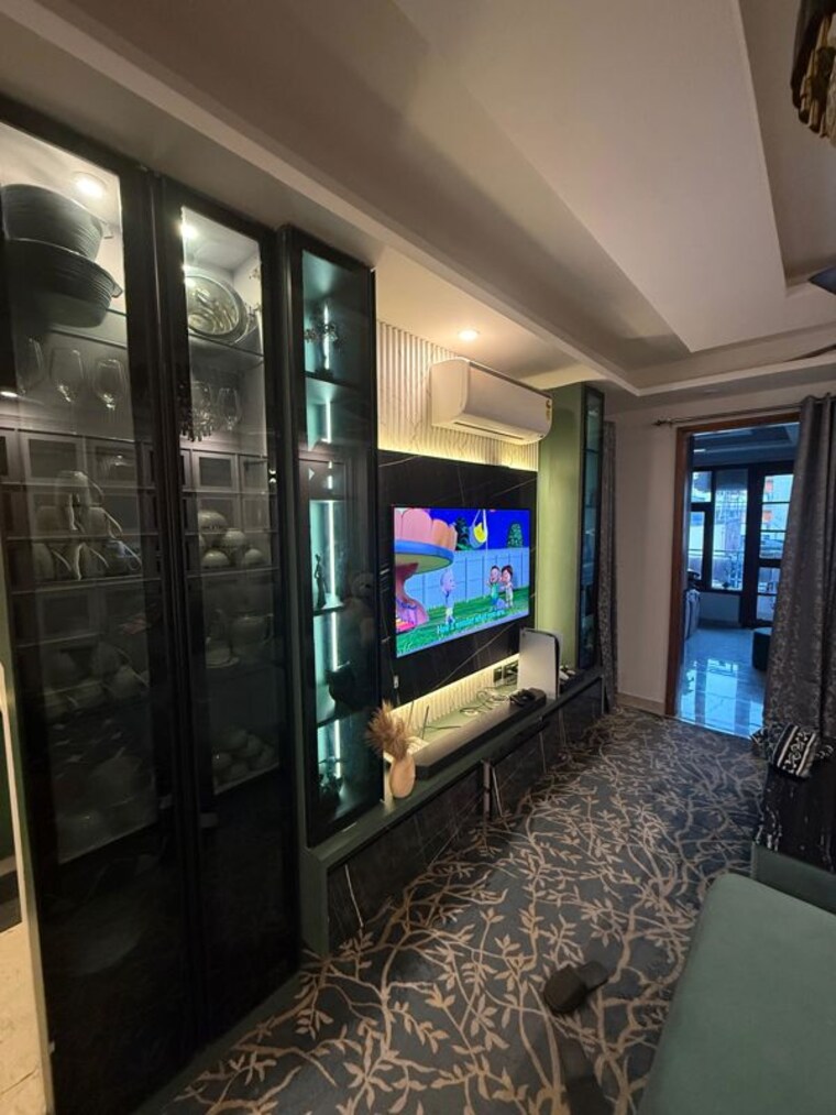 Bedroom, saket 3 Bedroom 1200 Sq.Ft. Builder Floor In Saket Delhi 10307638