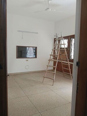 Balcony in 3 BHK Builder Floor at Naraina – for Rent