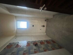 Bathroom in 1.5 BHK Apartment at Atharva Laxmi Narayan Mansion, Borivali East – for Rent