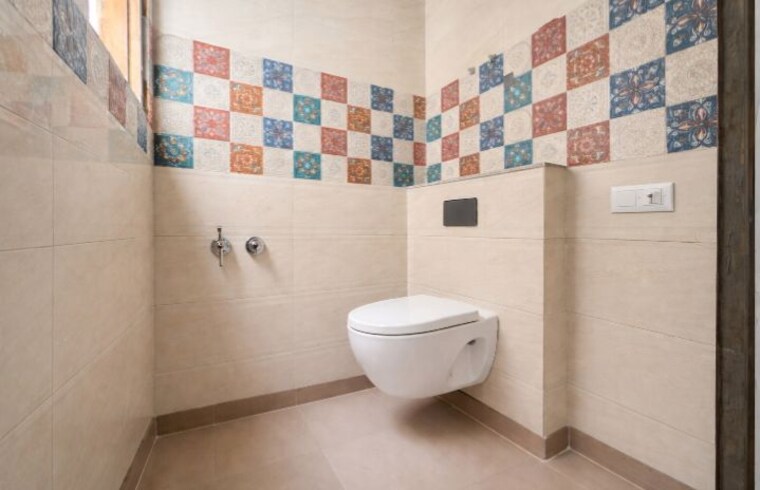 Bathroom, tilak nagar Commercial Showroom 1900 Sq.Ft. In Tilak Nagar Delhi 10307258