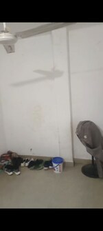 1 BHK + Store Room 70 Sq.Yd. Builder Floor in Govindpuri