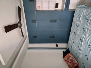 Room in 1 RK Apartment at Emaar Emerald Floors, Sector 65 – for Rent