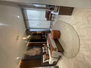 Room in 3.5 BHK Apartment at BPTP The Deck, Sector 82 – for Sale