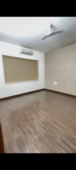 3.5 BHK Apartment For Rent in Cunningham Road