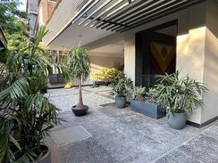 3.5 BHK + Pooja Room,Servant Room,Study Room,Extra Room Apartment For Rent in Conscient Heritage Max
