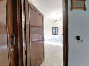 Building Lobby in 3 BHK Builder Floor at Vasant Vihar – for Rent