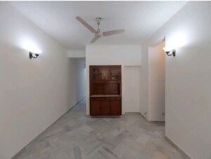 Room in 3 BHK Builder Floor at Vasant Vihar – for Rent