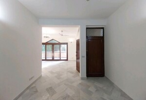 Room in 3 BHK Builder Floor at Vasant Vihar – for Rent