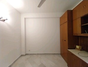 Room in 3 BHK Builder Floor at Vasant Vihar – for Rent