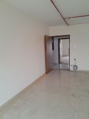 Room in  Office Space at Borivali East – for Rent