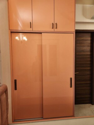 Furnished Amenities in 2 BHK Builder Floor at Smart World Orchard, Sector 61 – for Rent