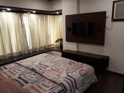 2 BHK + Pooja Room Apartment For Rent in Yashodham Complex