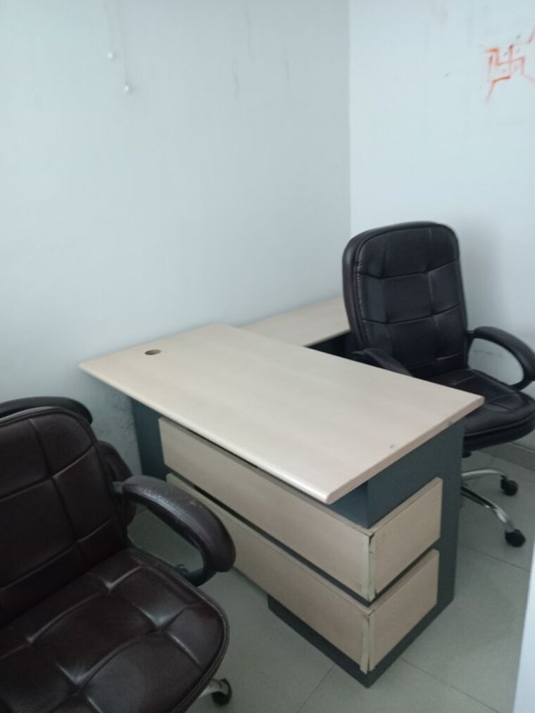 Team Area, gaur-city-2 Commercial Office Space 550 Sq.Ft. In Gaur City 2 Greater Noida 10308172
