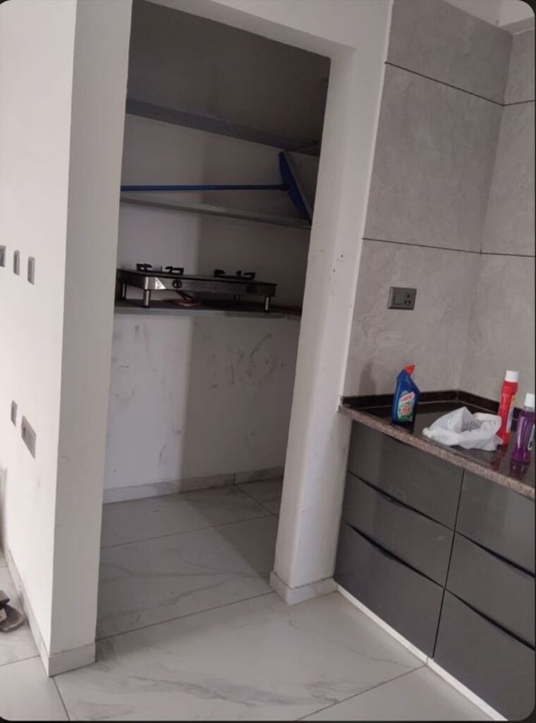 Other, thaltej 3 Bedroom 1818 Sq.Ft. Apartment In Thaltej Ahmedabad 10308156