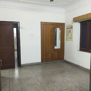 2 BHK Builder Floor For Rent in Mandawali