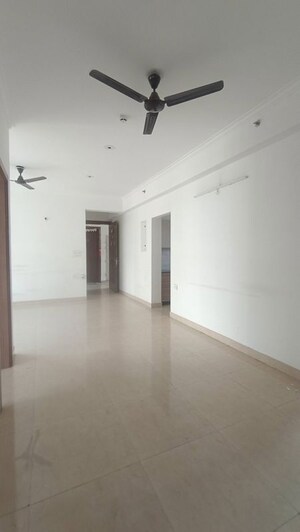 Room in 3.5 BHK Apartment at ATS Nobility, Sector 4 Greater Noida – for Rent