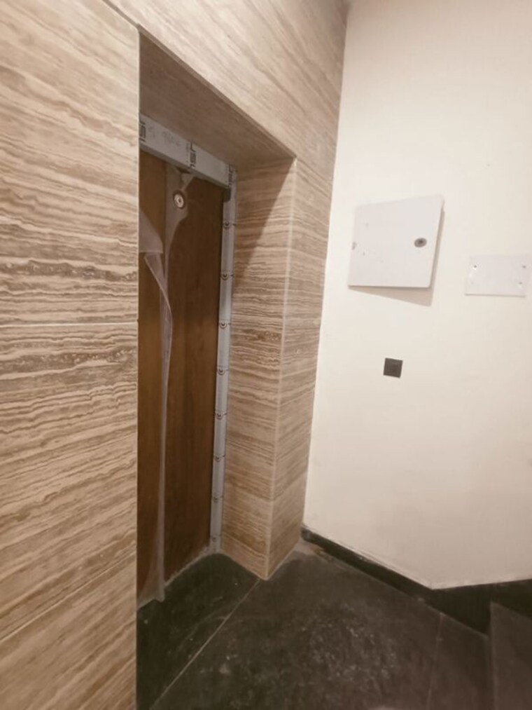Bathroom, south city 1 3 Bedroom 3000 Sq.Ft. Builder Floor In South City 1 Gurgaon 10308330