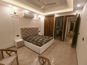 Living Room in 3 BHK Builder Floor at South City 1 – for Rent