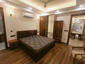 Bedroom in 3 BHK Builder Floor at South City 1 – for Rent