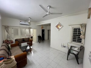 2 BHK Apartment For Rent in Bodakdev