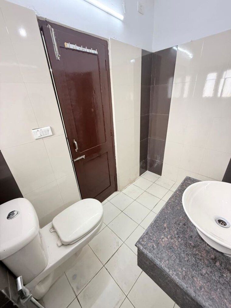 Bathroom, sahastradhara road 2 Bedroom 1450 Sq.Ft. Builder Floor In Sahastradhara Road Dehradun 10308338
