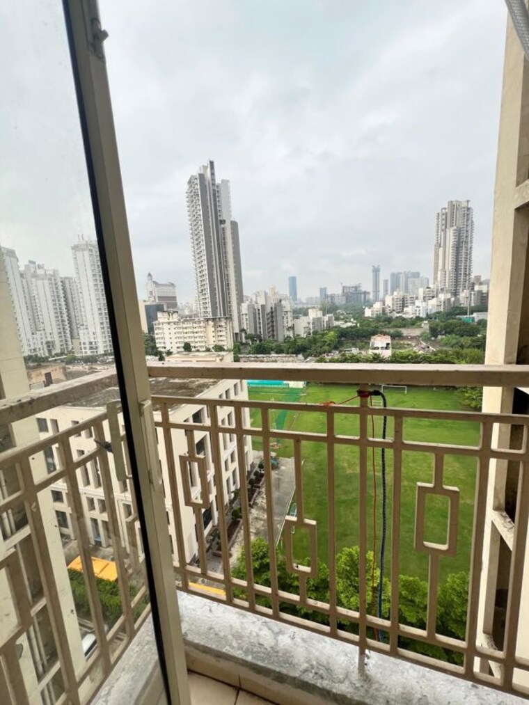 Balcony, shree-vardhman-mantra 2 Bedroom 800 Sq.Ft. Apartment In Sector 67 Gurgaon 10308339