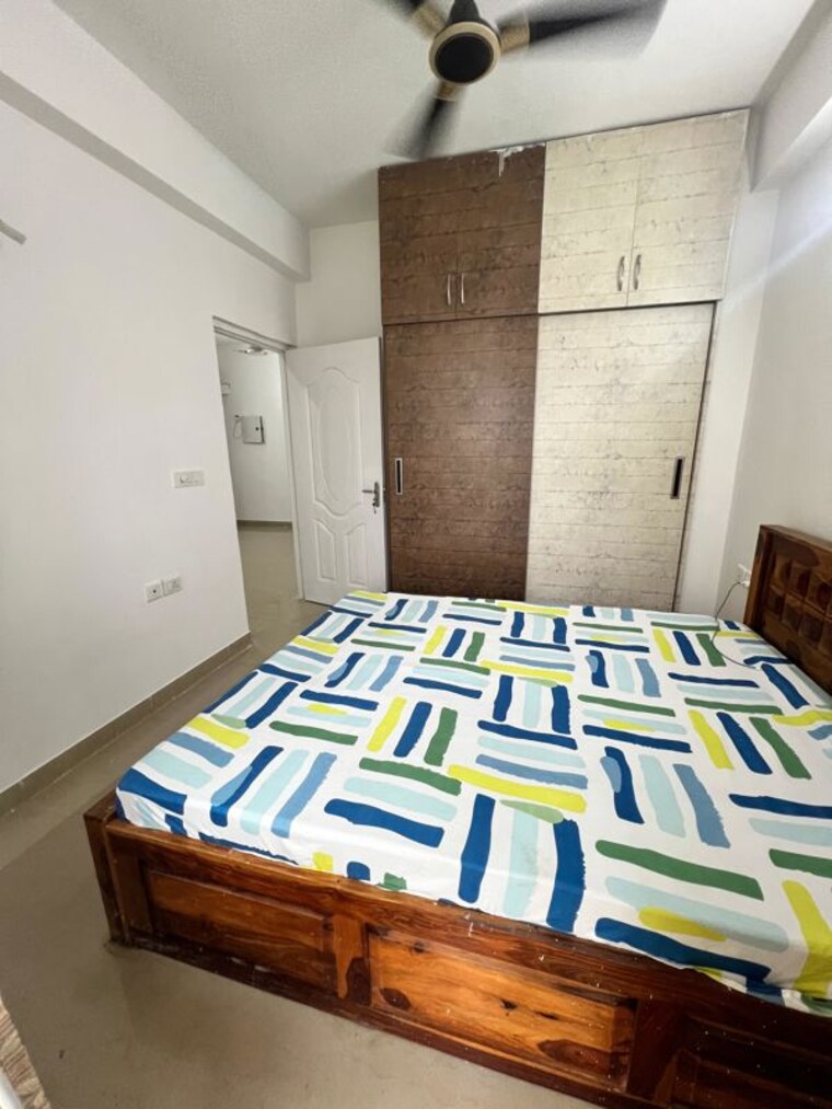 Bedroom, shree-vardhman-mantra 2 Bedroom 800 Sq.Ft. Apartment In Sector 67 Gurgaon 10308339