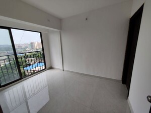 Room in 1 BHK Apartment at DG Land Sheetal Trimurti, Malad East – for Sale