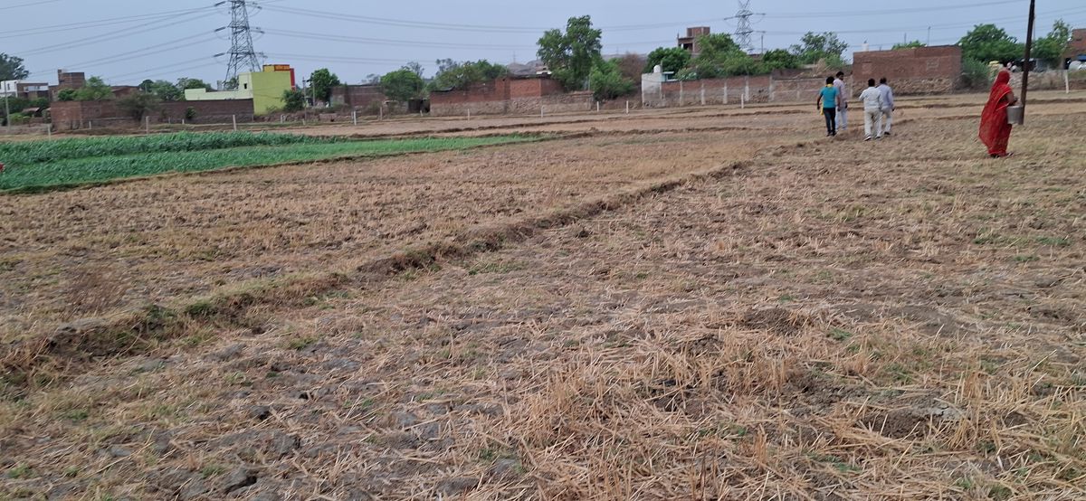 Plot For Sale in Chunar