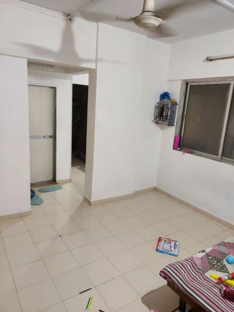 Room, dg-land-sheetal-trimurti 1 Bedroom 548 Sq.Ft. Apartment In Malad East Mumbai 10308518