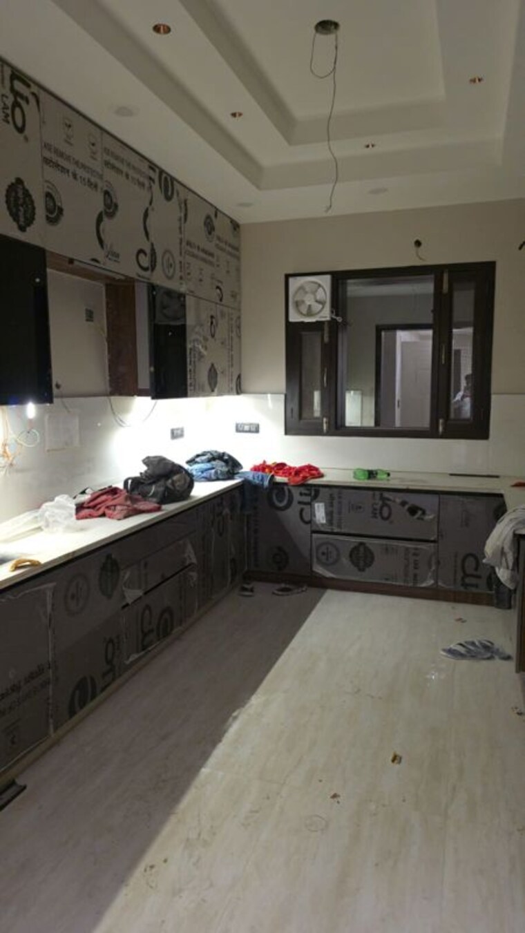 Kitchen, new industrial township 1 3 Bedroom 200 Sq.Yd. Builder Floor In New Industrial Township 1 Faridabad 10308624