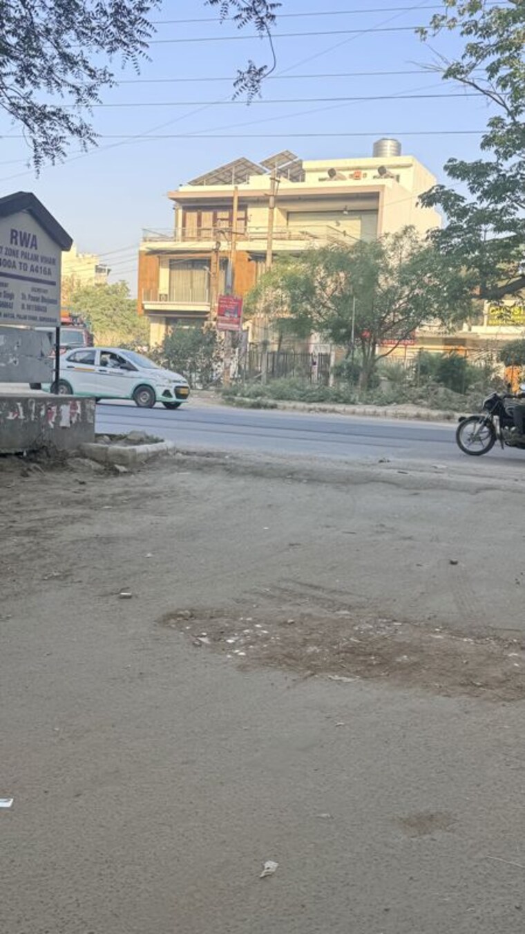  Parking, ansal-jade-villa 5 Bedroom 233 Sq.Yd. Villa In Palam Vihar Gurgaon 10308857