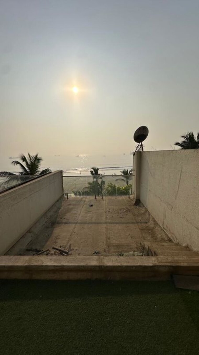 Balcony, juhu-scheme 4 Bedroom 5000 Sq.Ft. Villa In Juhu Mumbai 9034070
