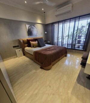 Bedroom in 4 BHK Apartment at Tata Petit Towers, Peddar Road – for Rent