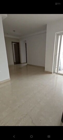 2.5 BHK + Study Room,Extra Room Apartment For Rent in The Center Court