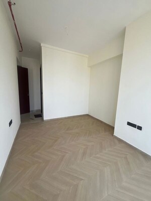 Room in 3 BHK Apartment at Ruparel Palacio Phase 1, Kandivali West – for Rent